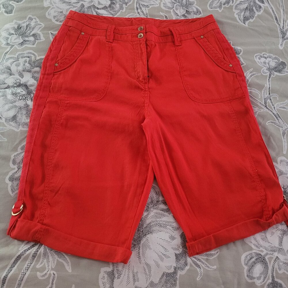 Chico's Orange-Red Cotton/Linen Bermuda Walking Shorts Size 1 = 8/10 EUC